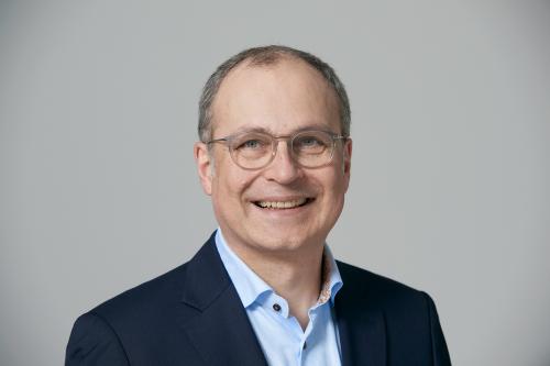 Robert Cesnjevar