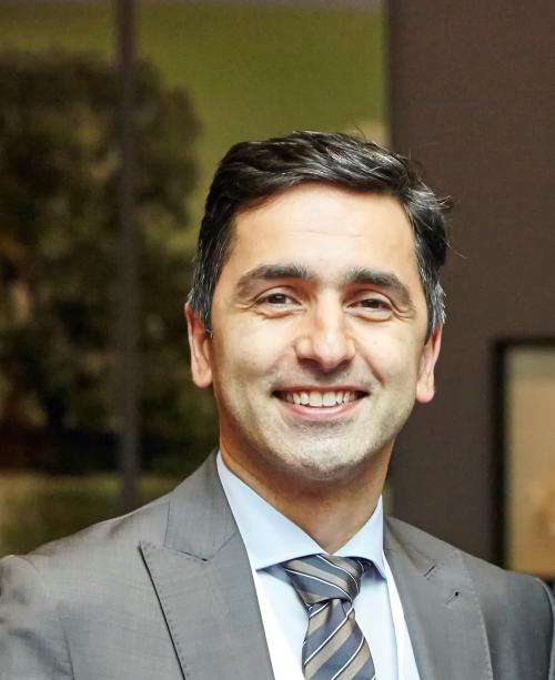 Payam Akhyari